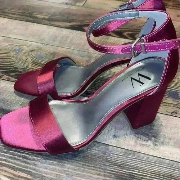 Magenta Worthington Heels size 6M - Picture 6 of 6